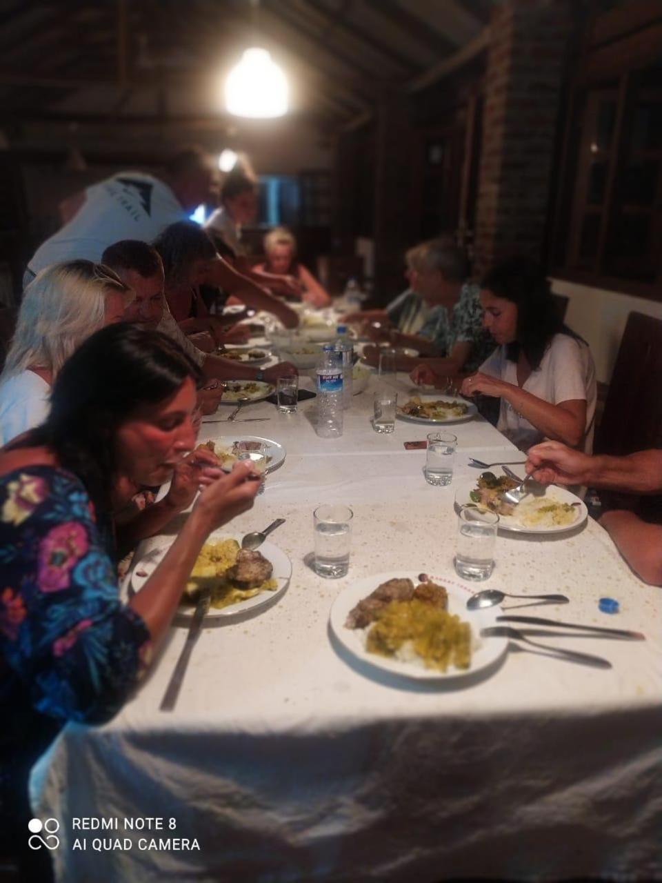 ホテル Italian Guest トリンコマリー エクステリア 写真